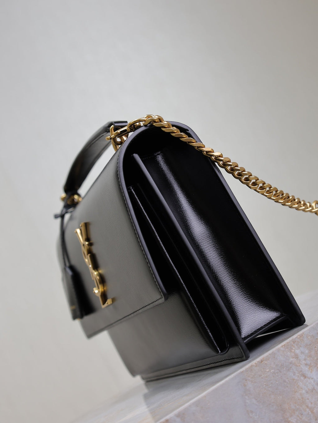 YSL 25S SUNSET MM 25 IN BLACK CALFSKIN GOLD HARDWRE