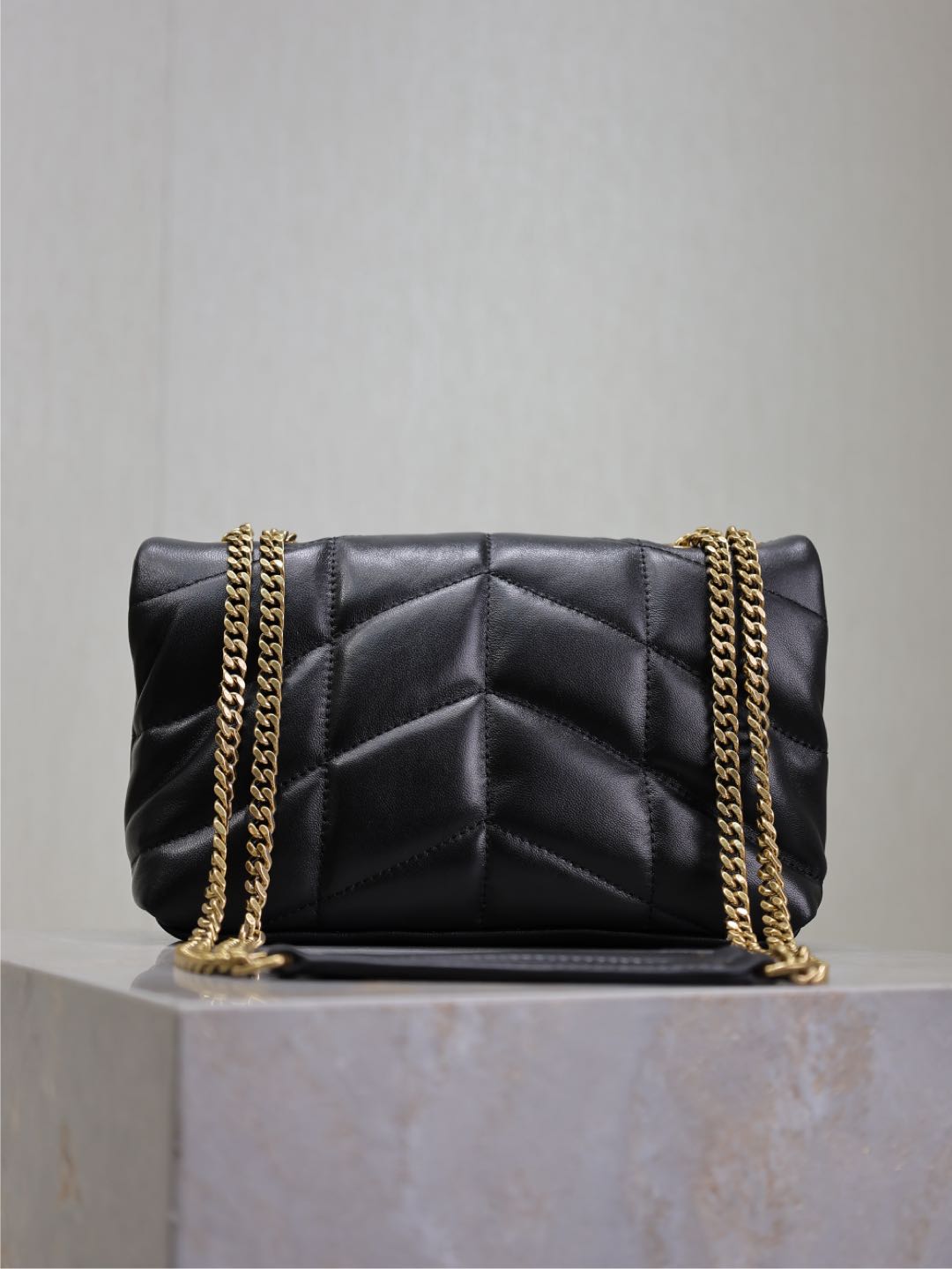 YSL 25S LOULOU PUFFER MINI 23 IN BLACK CALFSKIN GOLD HARDWRE
